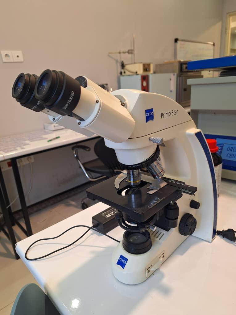 میکروسکوپ نوری دوچشمی زایس آلمان- مدل primo starدست دو/مدینیوم