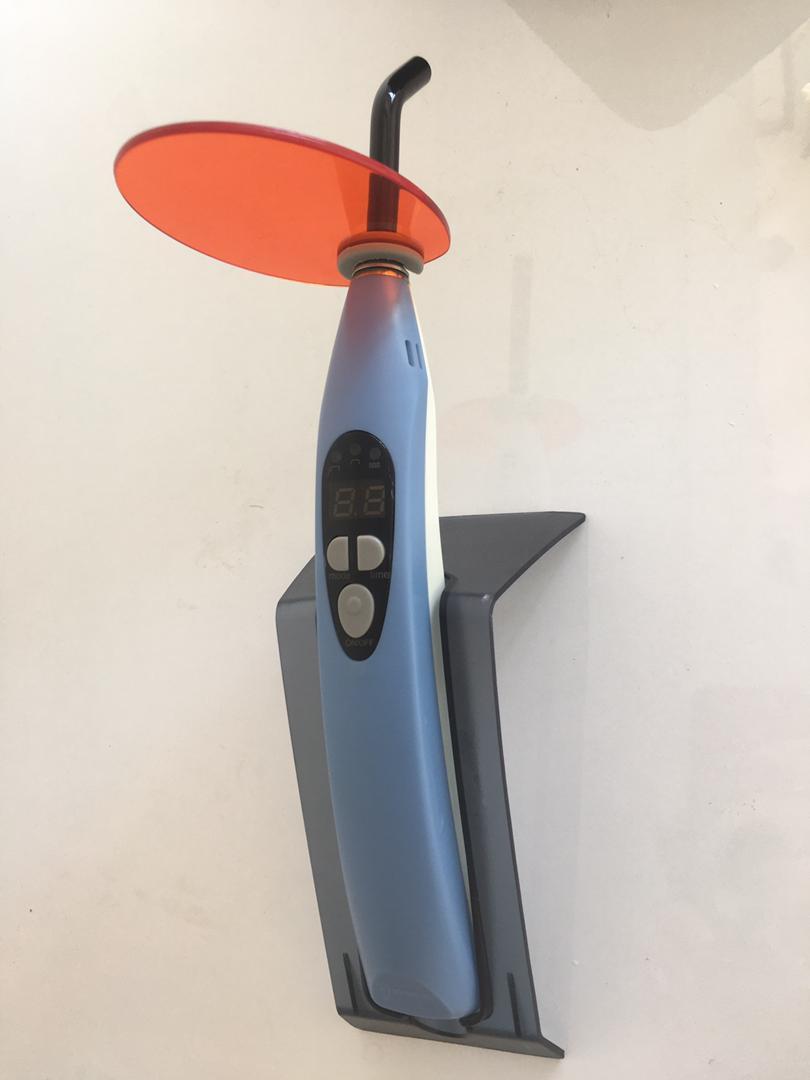 لایت کیور (دندانپزشکی)نو/مدینیوم