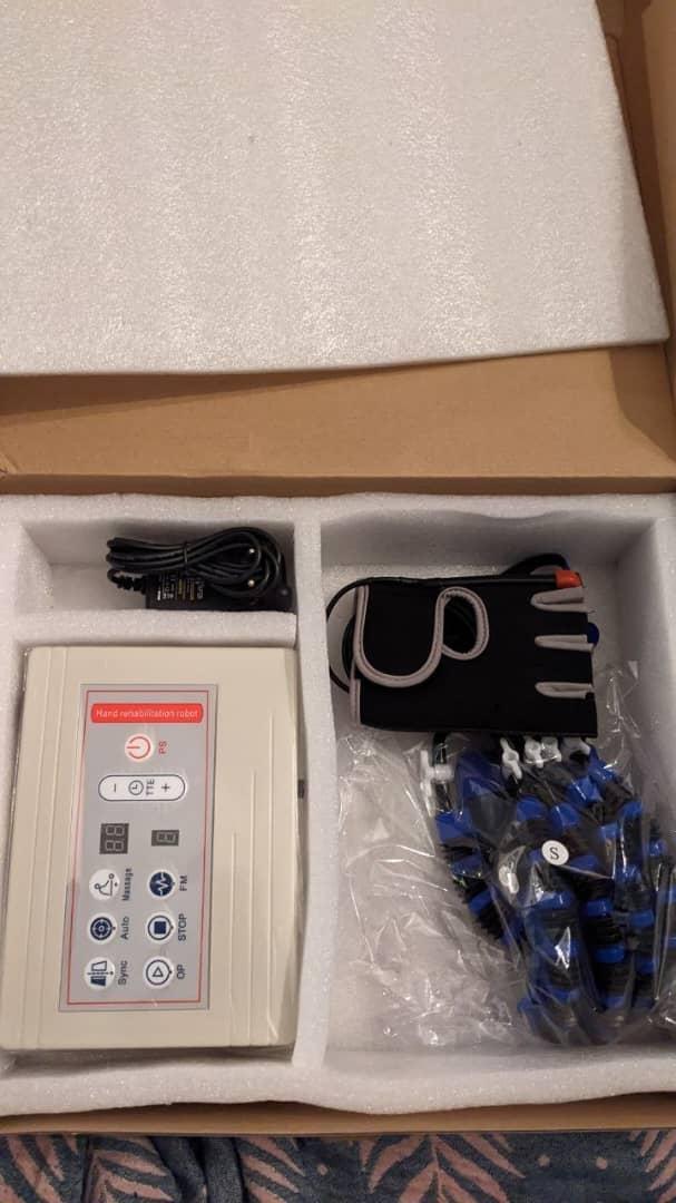 دستکش توانبخشینو/مدینیوم