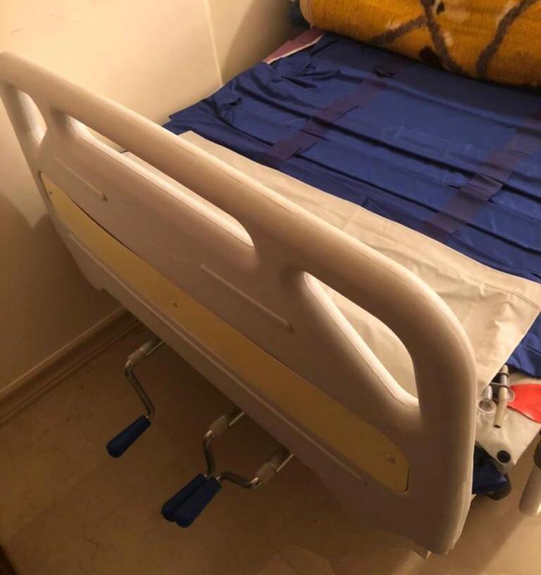 تخت بیمارستانی سه شکن مکانیکینو/مدینیوم