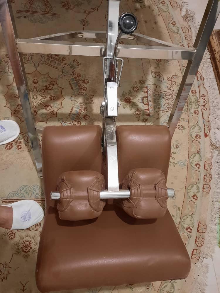 تخت تراکشن ستون فقراتنو/مدینیوم