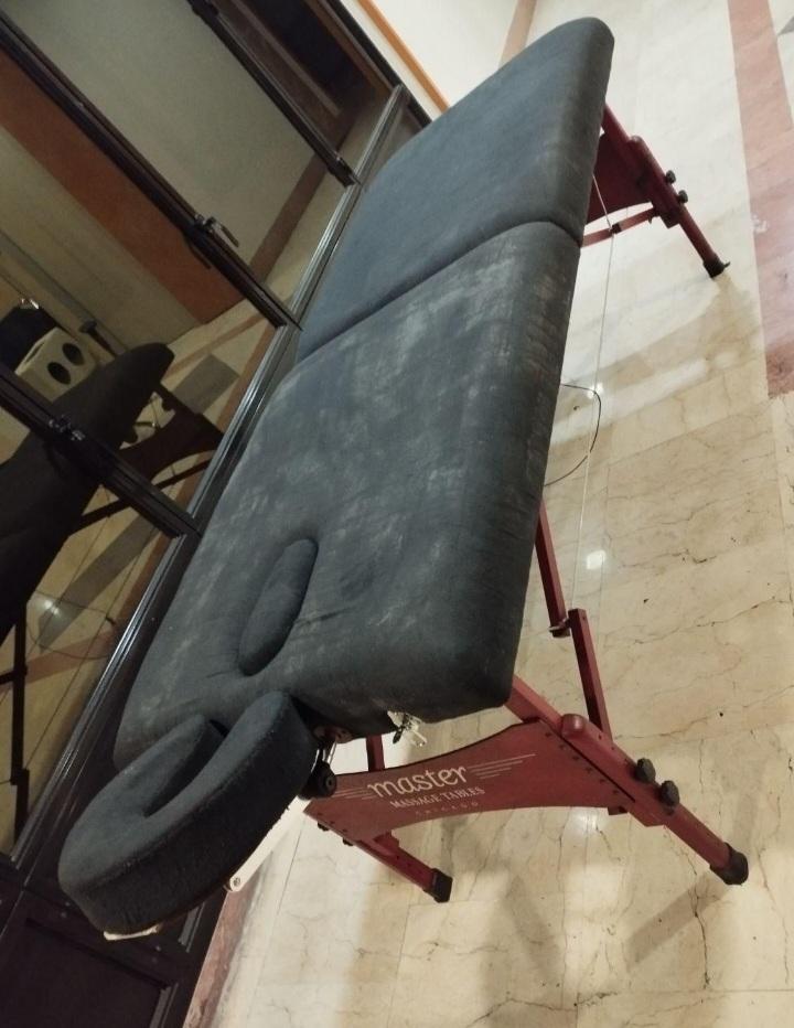 تخت ماساژ تاشو پایه آلومینیومیدست دو/مدینیوم