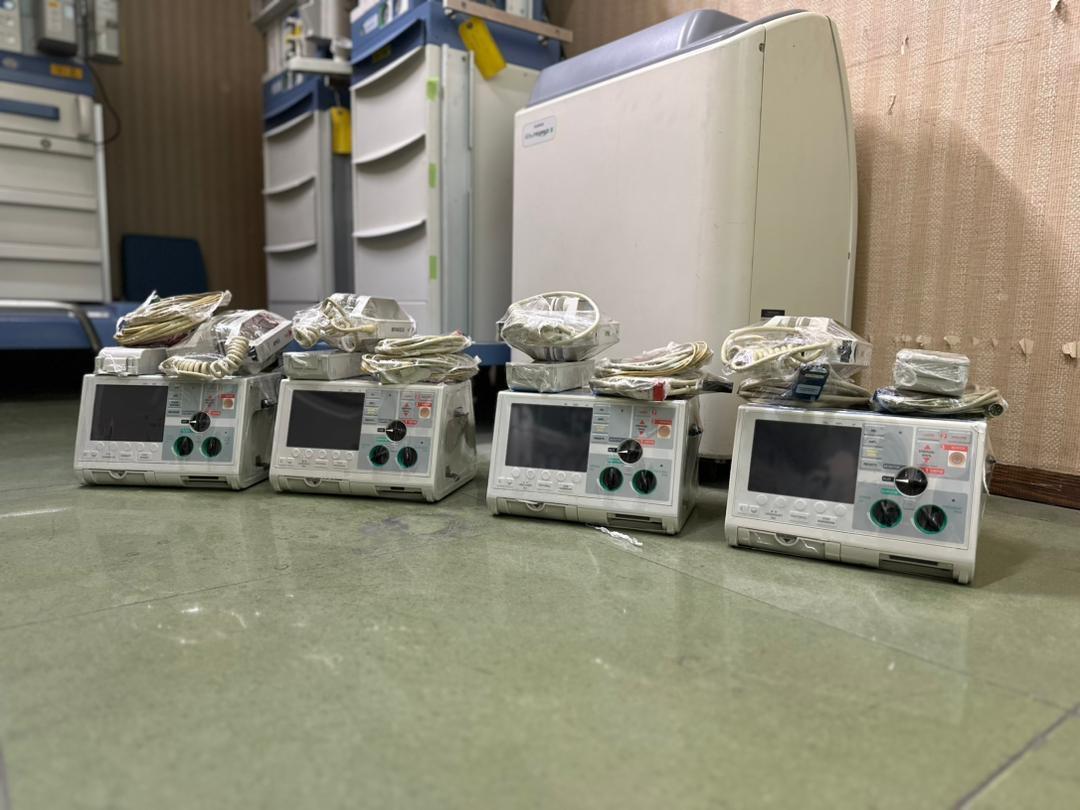 الکتروشوکدست دو/مدینیوم