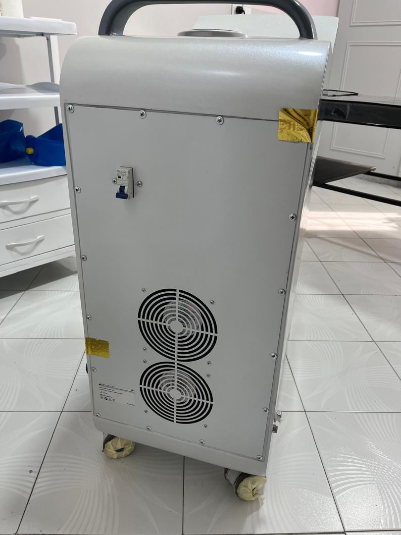 دستگاه لیزر الکساندرایت هیرو ۱۲۰۰ واتدست دو/مدینیوم