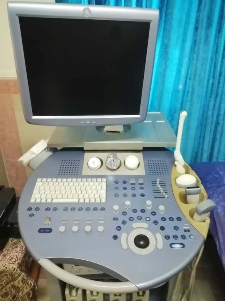 دستگاه سونوگرافی 730 GE Volusonدست دو/مدینیوم