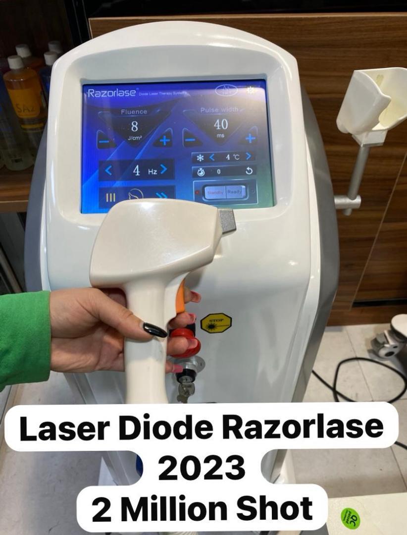 لیزر دایود چهار طول موج Razorlaseدست دو/مدینیوم