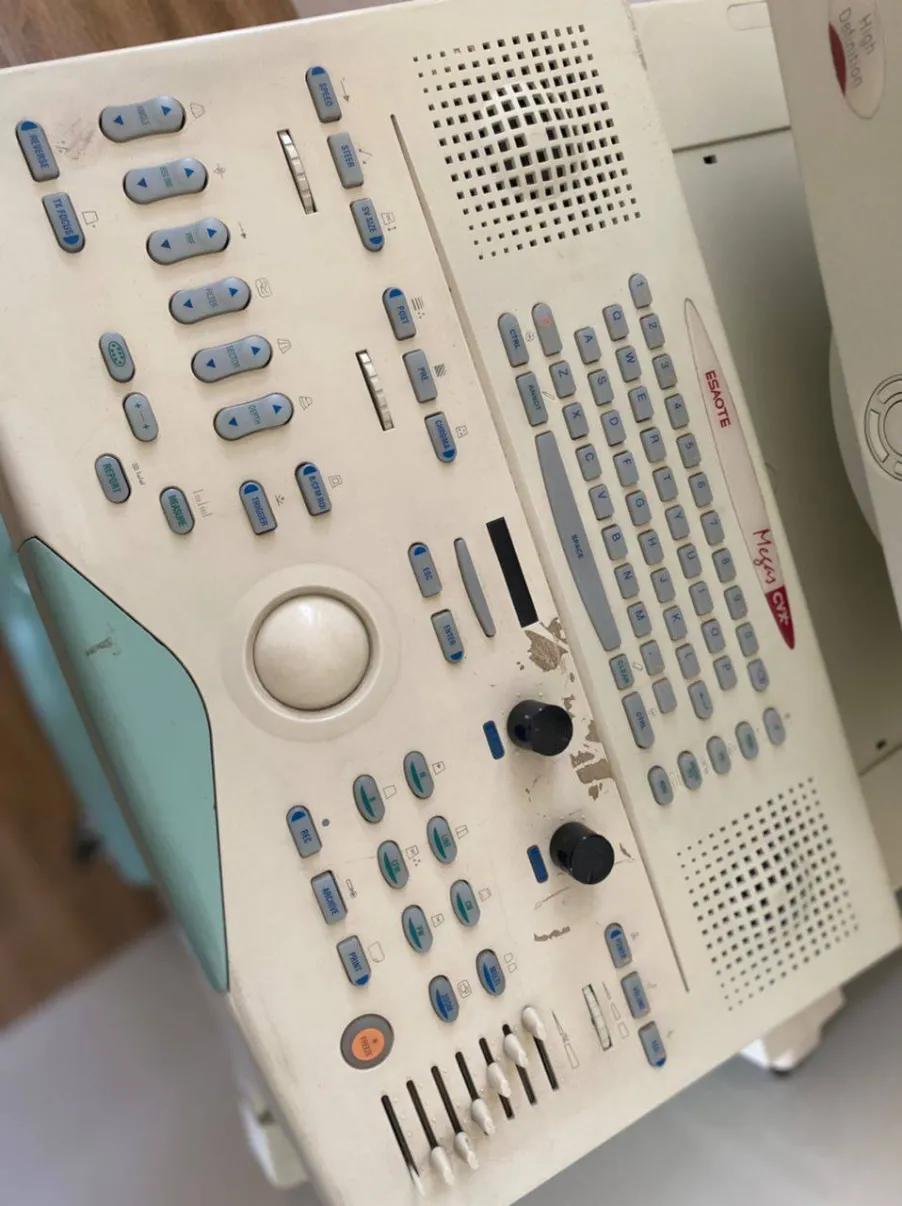 اکوکاردیوگرافی جنرال الکتریک (GE) مدل VIVID 7دست دو/مدینیوم