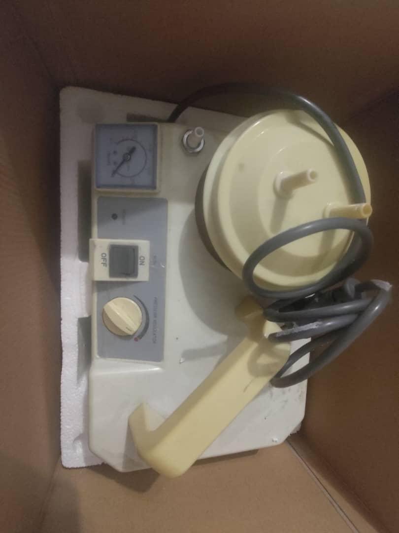 دستگاه ساکشن Yuwel مدل 7E-Aدست دو/مدینیوم