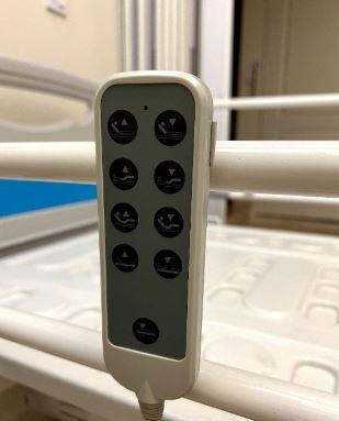 تخت بیمارستانی ۳ شکن قابل تنظیم ارتفاع نو/مدینیوم