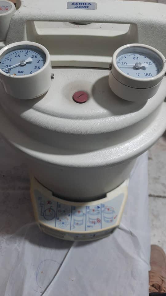 اتوکلاو رومیزی زودپزی سبک مدل پرستیژ انگلستاندست دو/مدینیوم