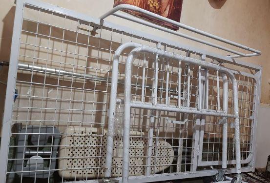 تخت بیمارستانیدست دو/مدینیوم