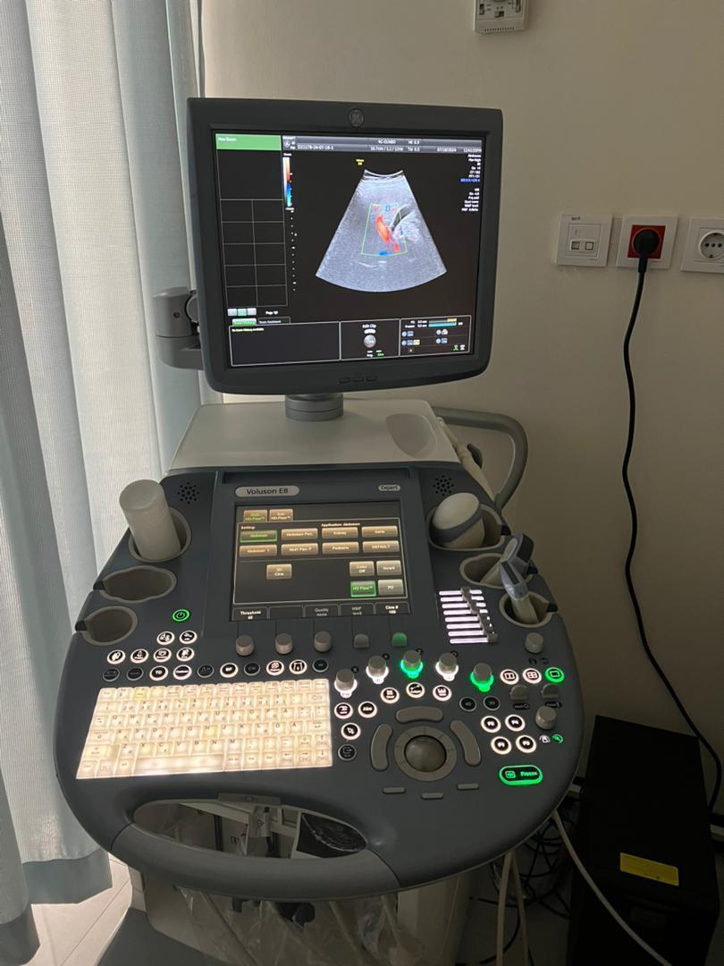 سونوگرافی Ge E8 BT13 دست دو/مدینیوم