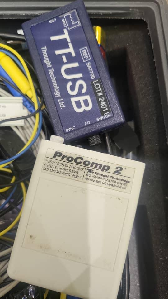 دستگاه نوروفیدبک چهار کاناله پروکامپ۲دست دو/مدینیوم