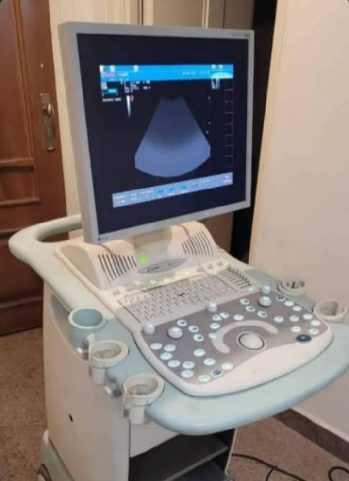دستگاه سونوگرافی My lab 15دست دو/مدینیوم