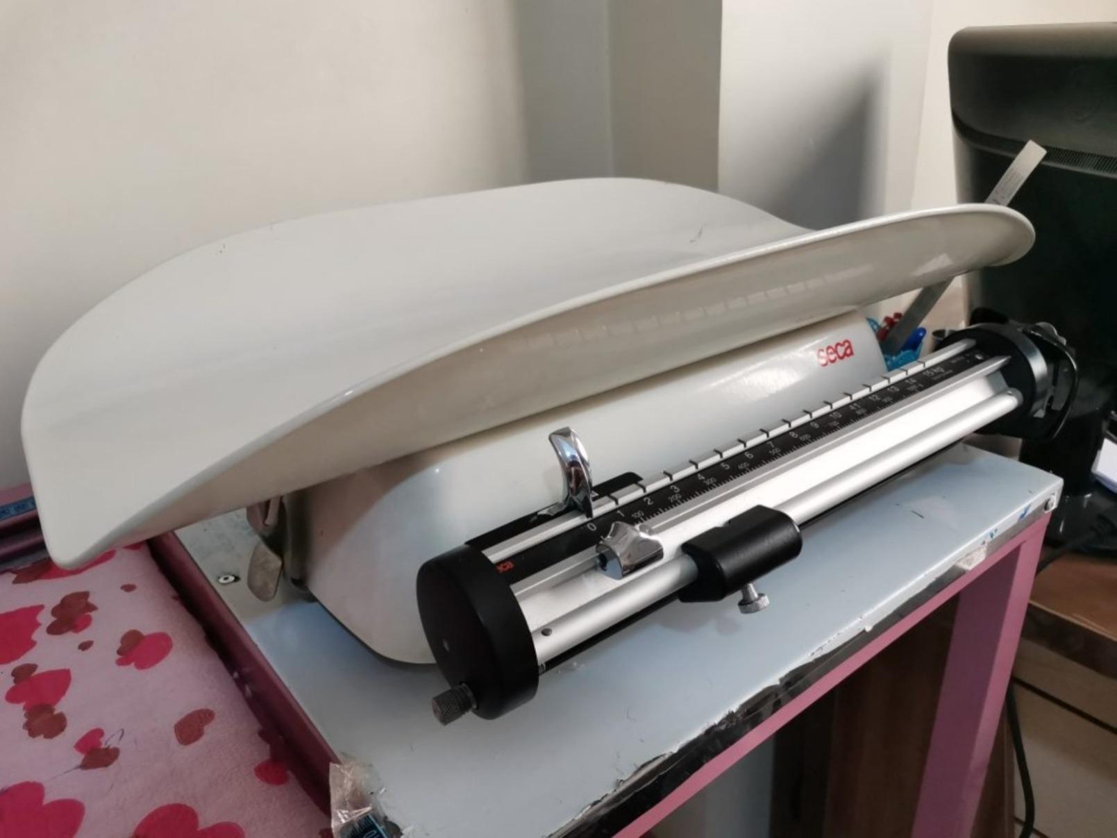 ترازو سکا seca اطفالدست دو/مدینیوم