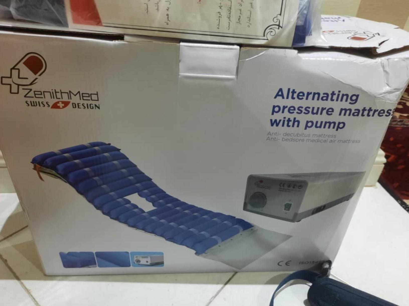 تخت بیمارستانی و تشک مواج زنیت مددست دو/مدینیوم