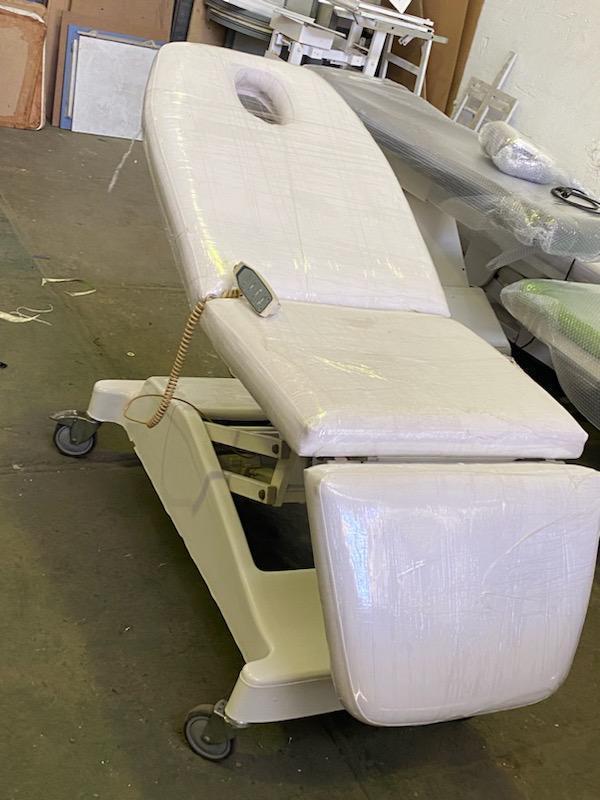 تخت پوست و مو 3 موتورهدست دو/مدینیوم