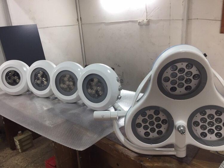 چراغ جراحی اتاق عمل سیالتیکنو/مدینیوم