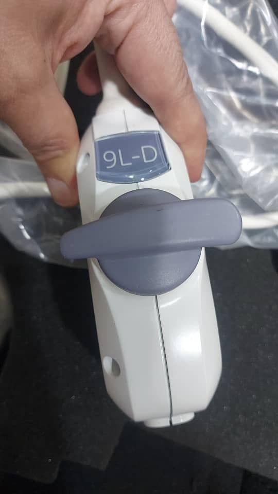 دستگاه سونوگرافی برندGE آمریکا مدل voluson E8 bt14دست دو/مدینیوم