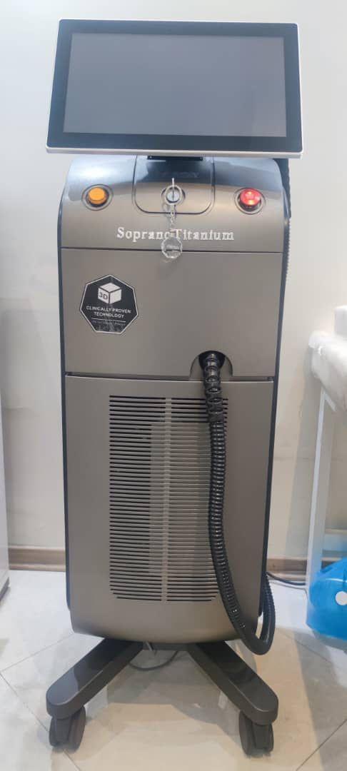دستگاه لیزر تیتانیوم km دست دو/مدینیوم
