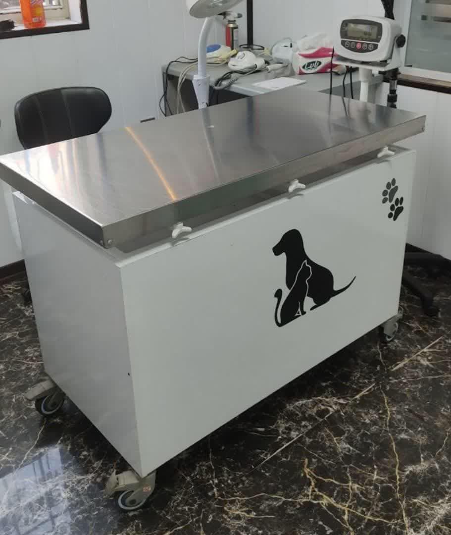 انواع میز جراحی مخصوص دام پزشکیدست دو/مدینیوم