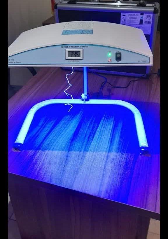 دستگاه درمان زردی نوزاد (فتوتراپی) برند تپکودست دو/مدینیوم