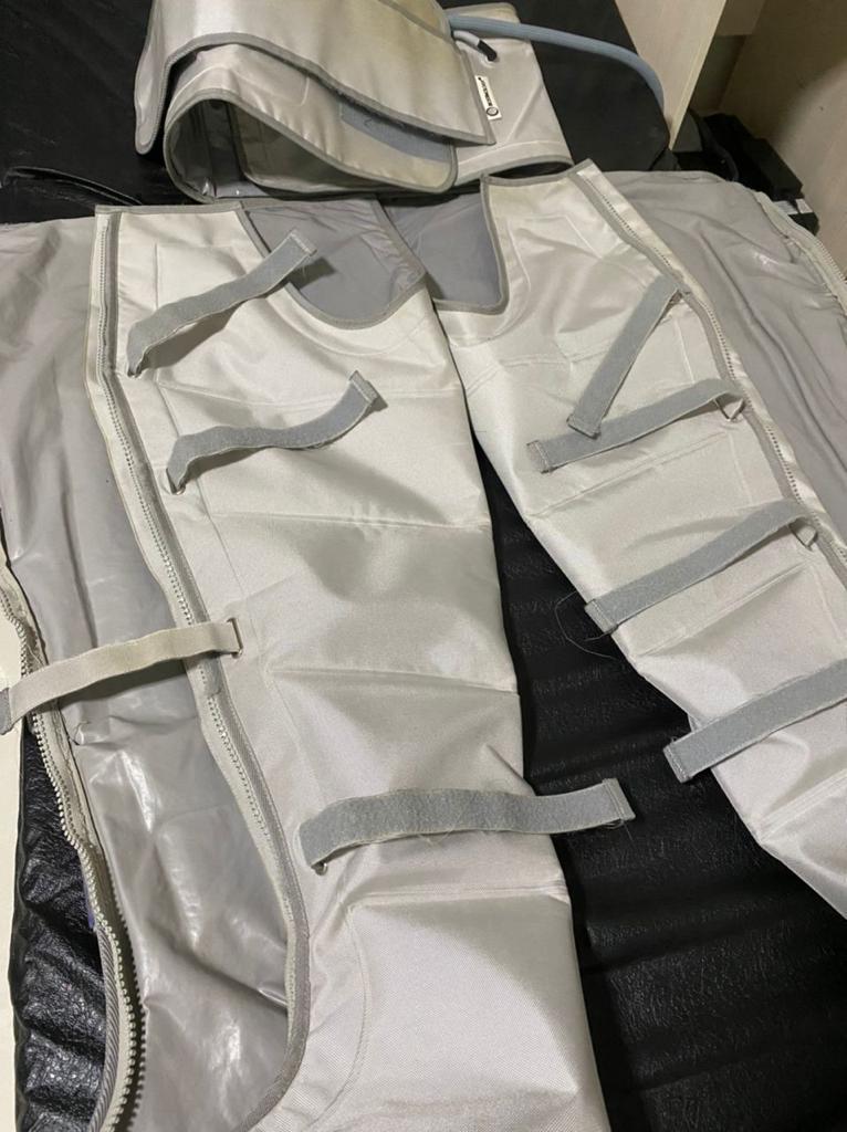 دستگاه لاغري بادي اسكالپتوردست دو/مدینیوم