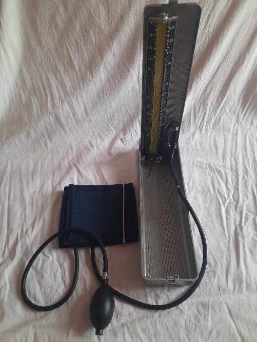 فشارسنج جیوه ایدست دو/مدینیوم