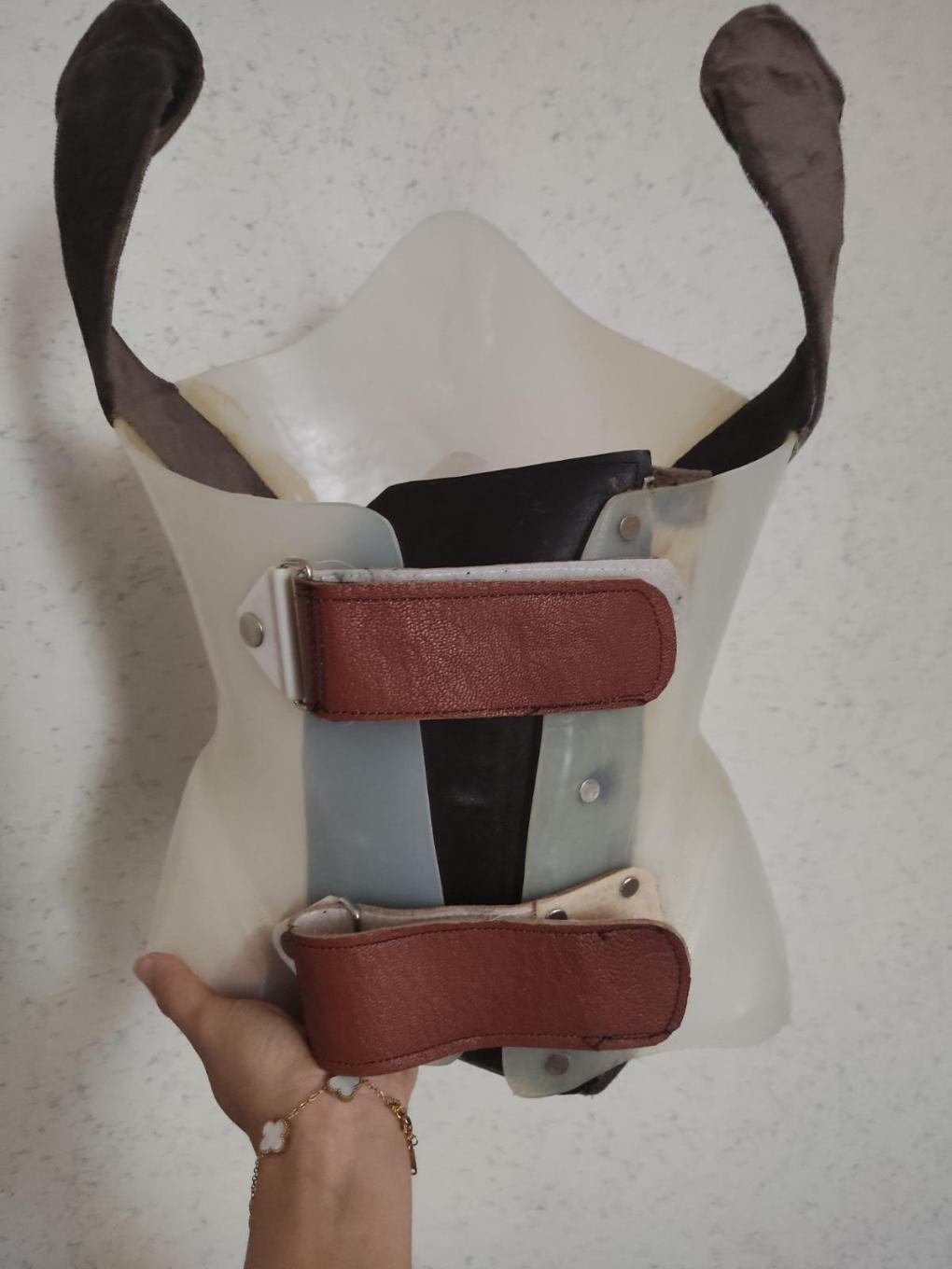 بریس کمردست دو/مدینیوم