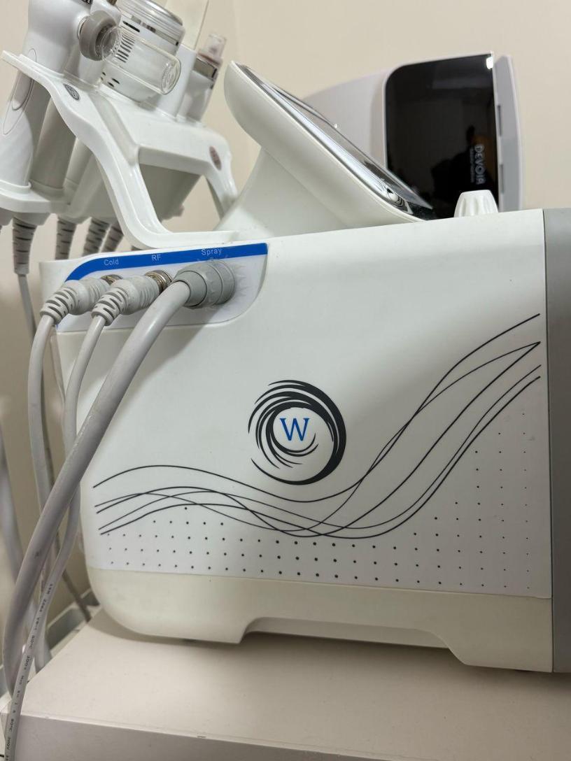 دستکاه هیدروفیشیال ۷ سره ، تونل ال ای دی، درما افنو/مدینیوم