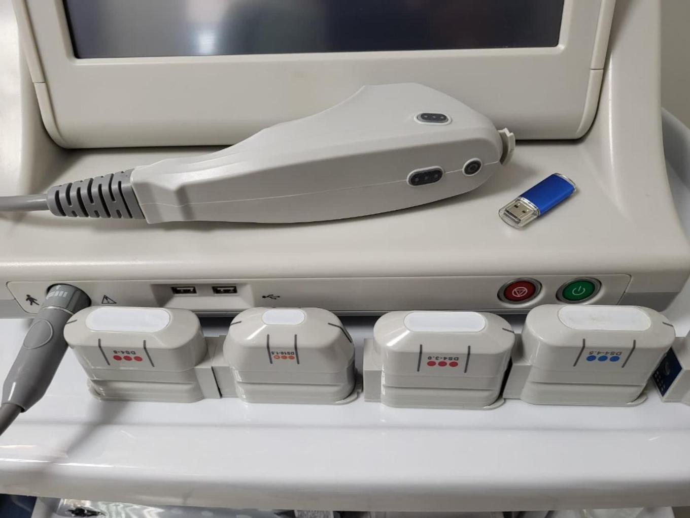 دستگاه هایفواولترا ۵ کارتریج کاملا نو وسالم با ساک مخصوصدست دو/مدینیوم