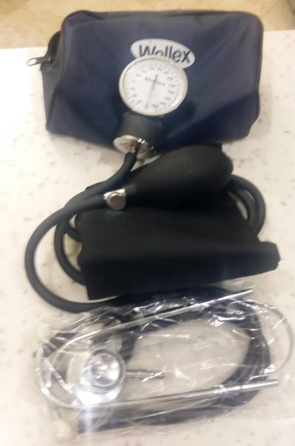 فشارسنج دستی wellexنو/مدینیوم