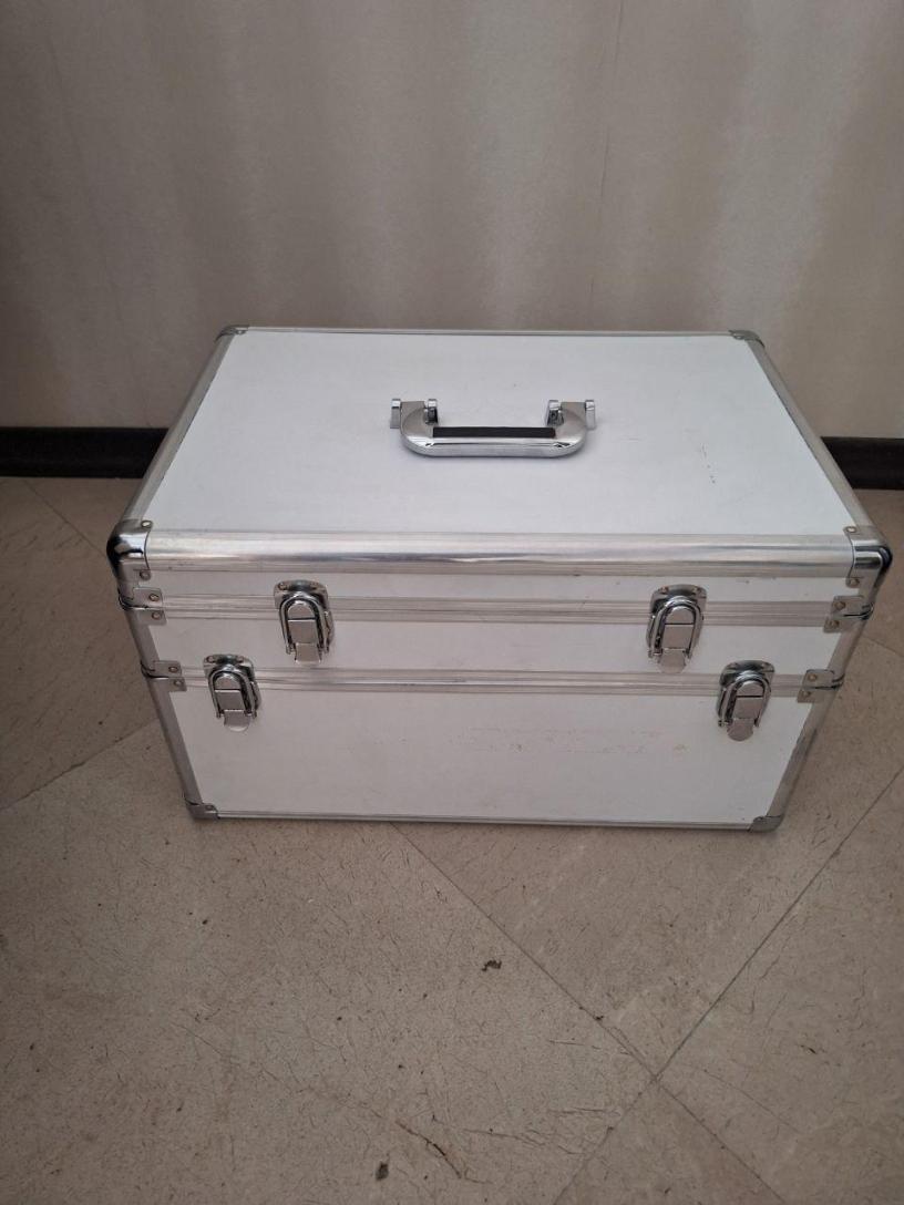 دستگاه هایفو چهاربعدی اولترا بلک 2022دست دو/مدینیوم