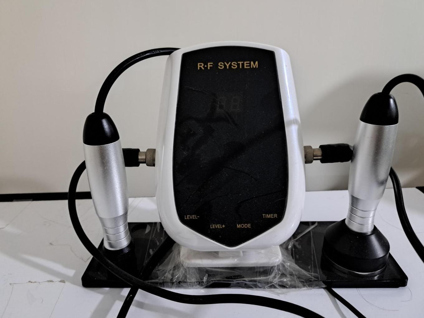 دستگاه أراف با دسته مخصوص بدن،صورت،دور چشمدست دو/مدینیوم