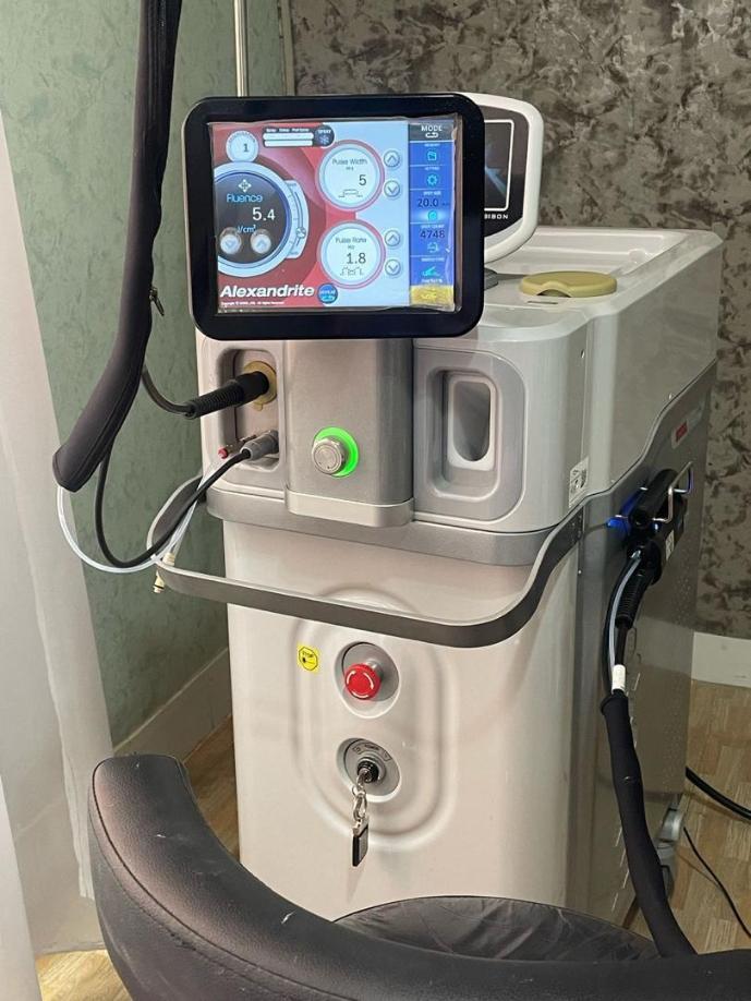 لیزر الکس بایسون کره 2023دست دو/مدینیوم