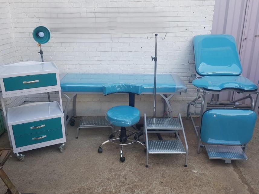 تخت ژنیکولوژینو/مدینیوم