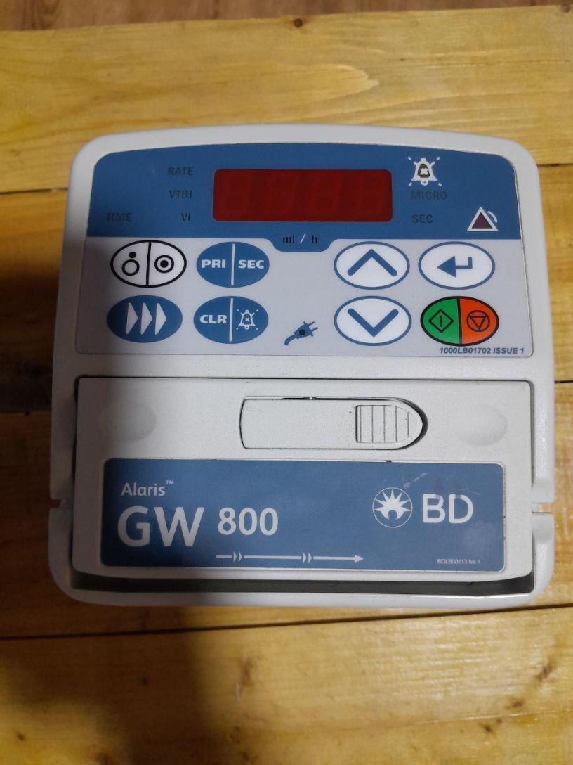 پمپ سرم Alaris GW800دست دو/مدینیوم