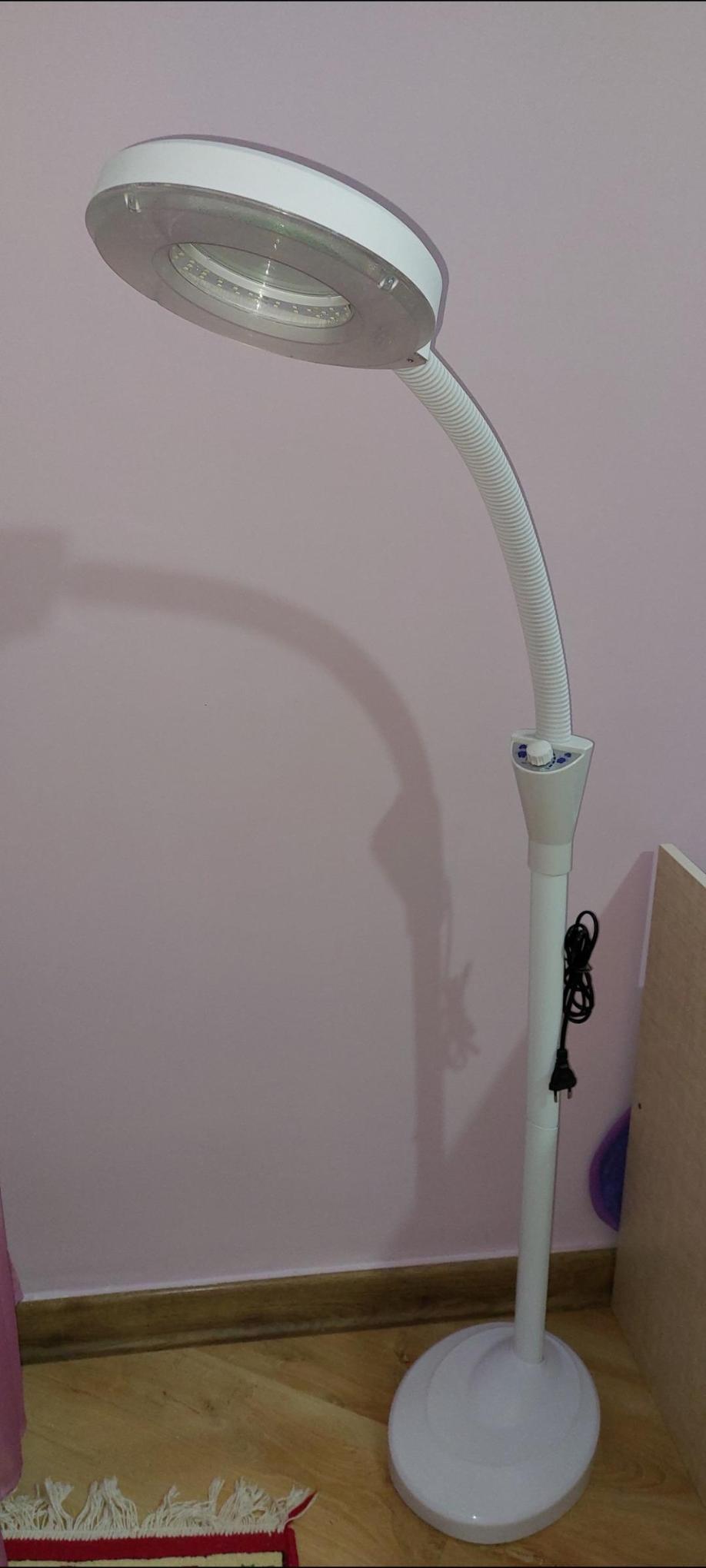 چراغ لوپ ذره بین دار اُلوکدست دو/مدینیوم