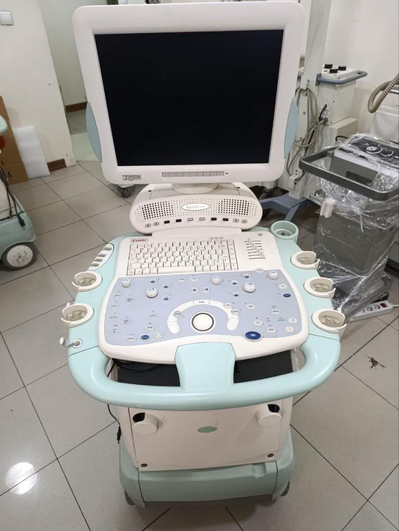 دستگاه سونوگرافی و اکوکاردیوگرافی دست دو/مدینیوم
