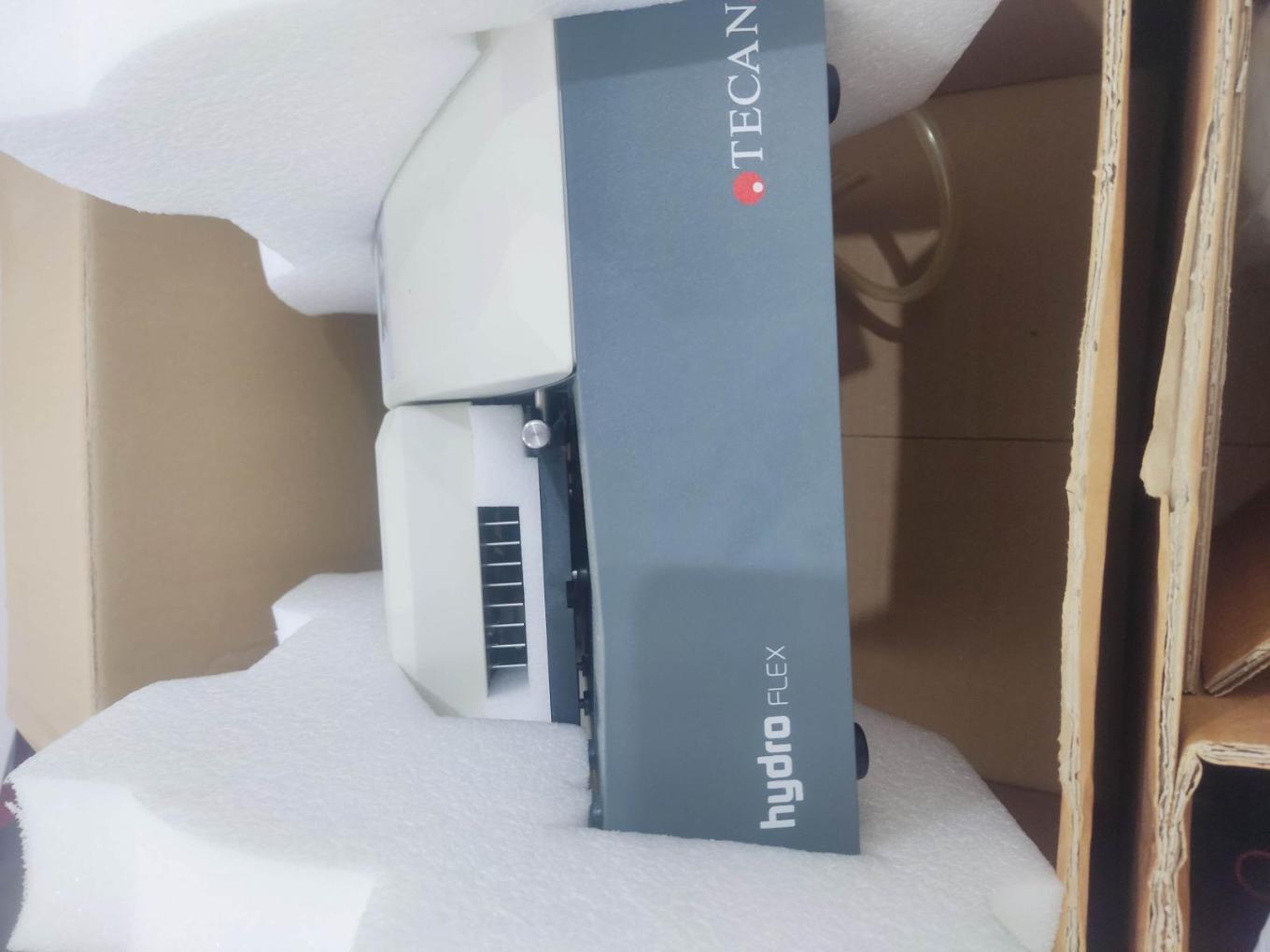 دستگاه الیزاواشر مدل HydroFlex ELISA ساخت اتریشنو/مدینیوم