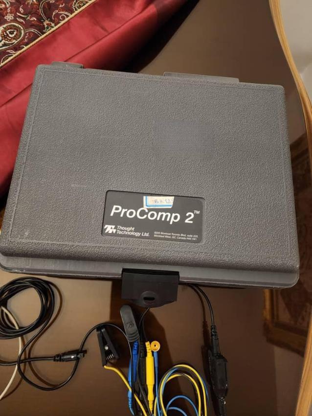 دستگاه نوروفیدبک پروکامپ ۲ شرکت فارمد تجهیز دست دو/مدینیوم