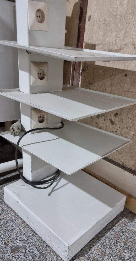 سرویتور دست دوم دست دو/مدینیوم