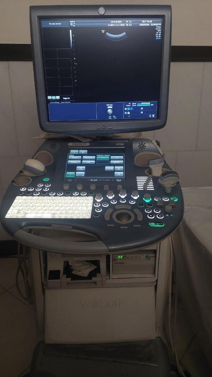 دستگاه سونوگرافی GE E8دست دو/مدینیوم