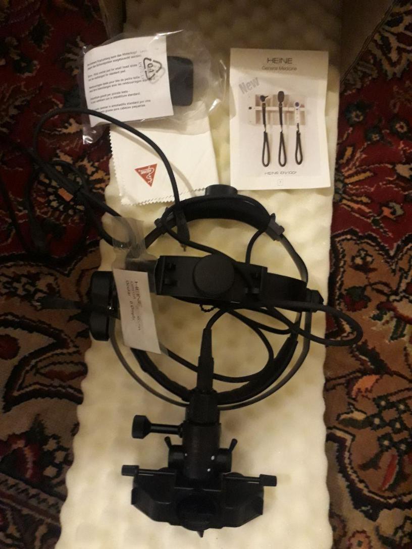 افتالموسکوپ غیرمستقیم آکبند مدل omega 200 از برند محبوب heineنو/مدینیوم