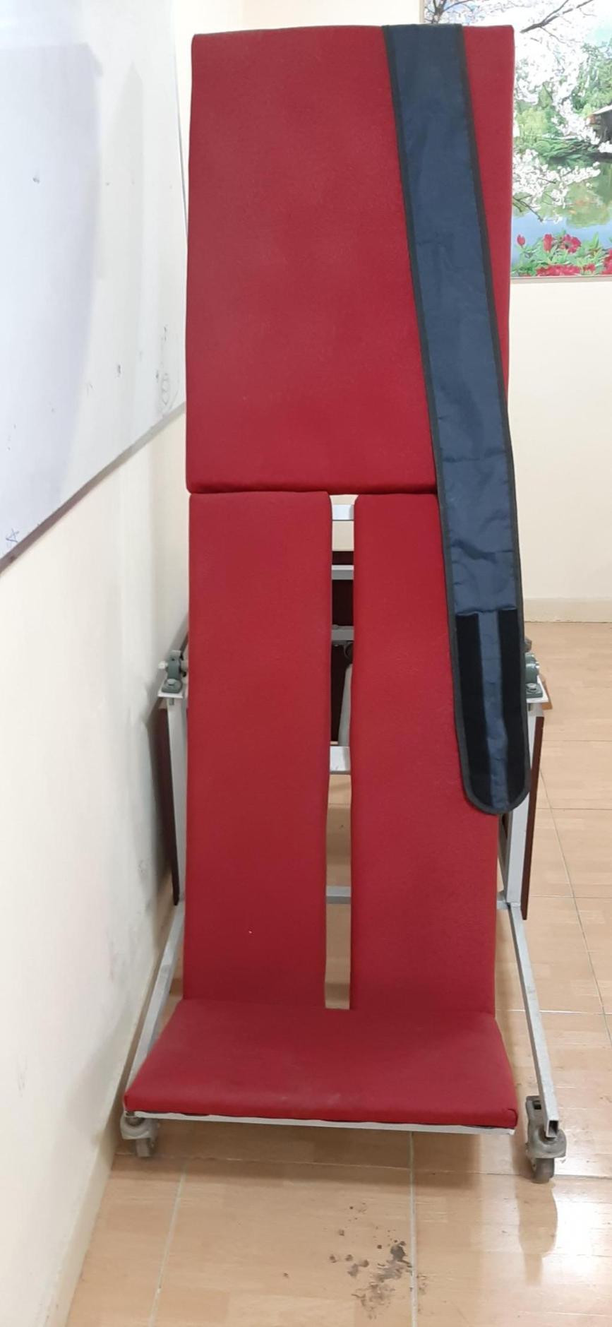 تخت ایستا دست دو/مدینیوم