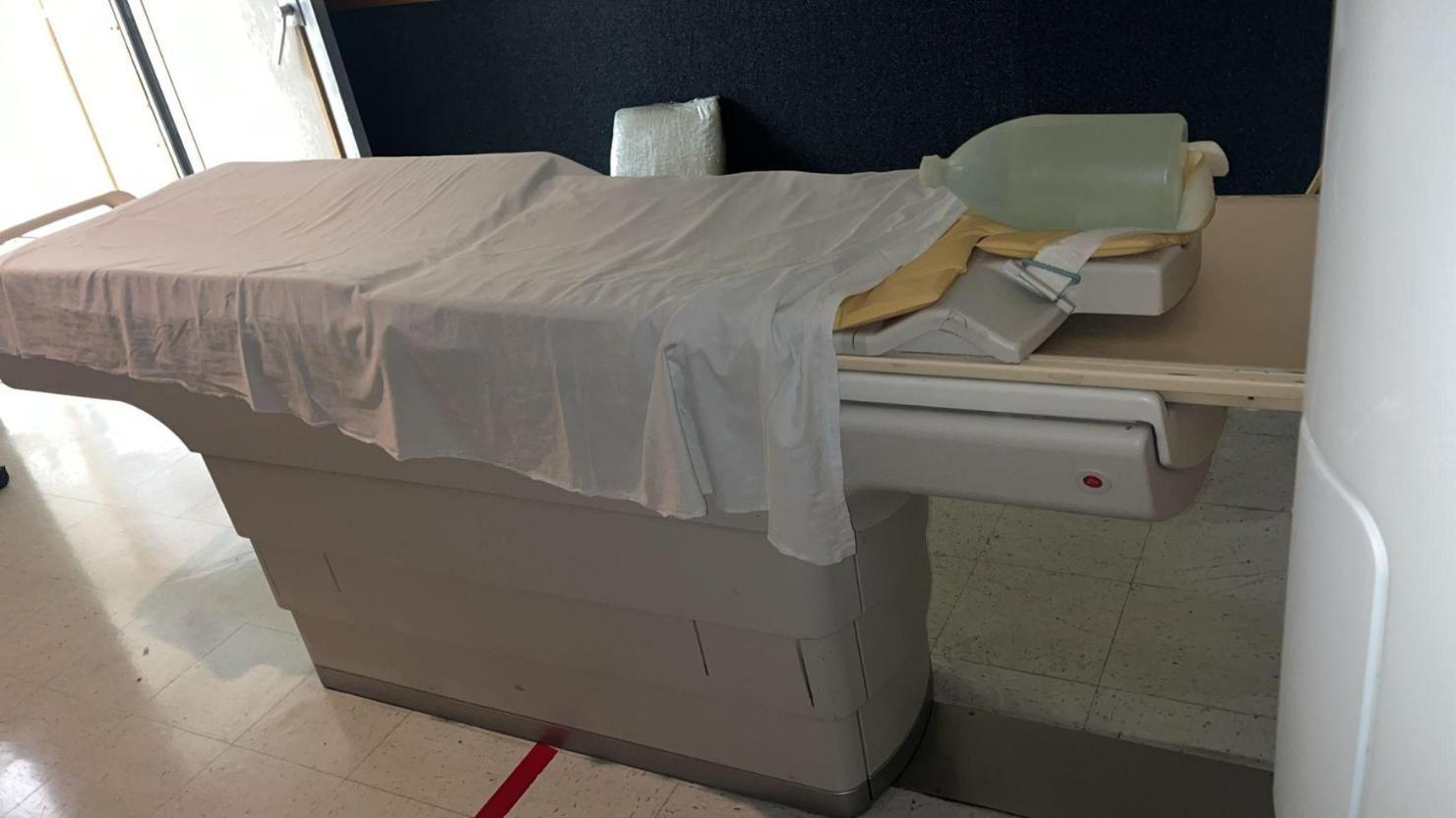 Whole Body X-ray CT system /HITACHI Sceneria دست دو/مدینیوم