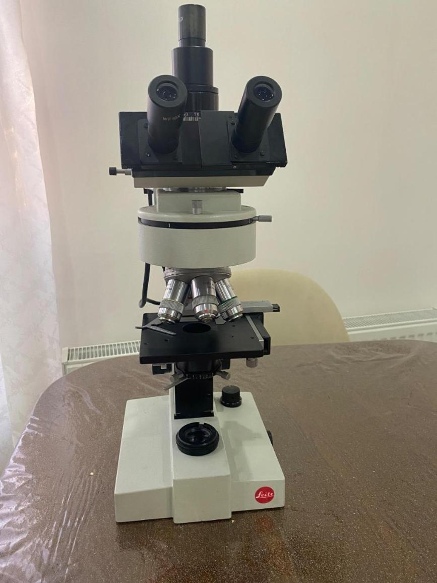 میکروسکوپ سهچشمی لایتزدست دو/مدینیوم