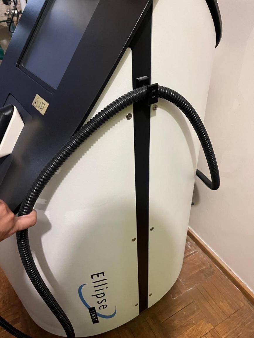 دستگاه سونوگرافی برند هیتاچی و دستگاه لیزر برند الیپسدست دو/مدینیوم