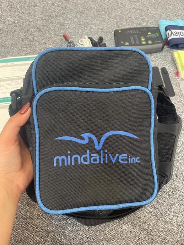 دستگاه tDCS تحریک الکتریکی مغز مدل Oasis Pro محصول کمپانی Mind Alive کانادادست دو/مدینیوم