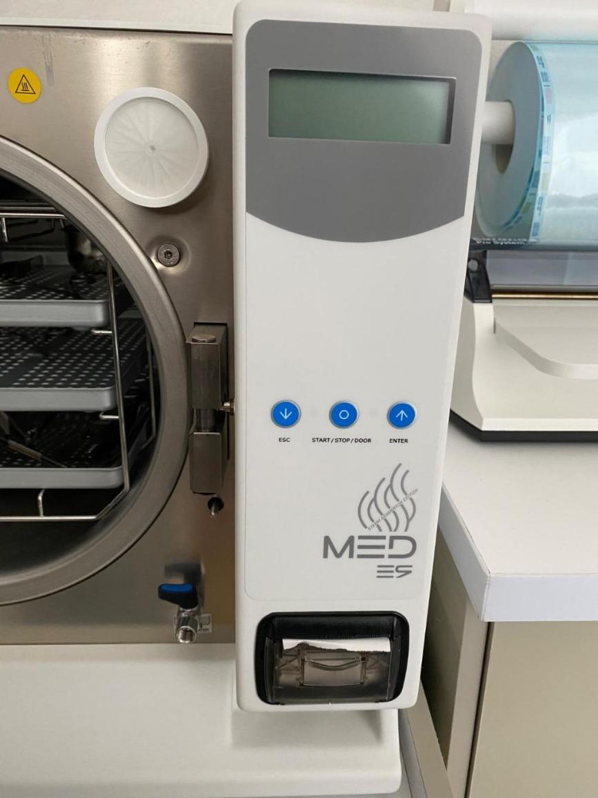 دستگاه اتوکلاو eurondaدست دو/مدینیوم